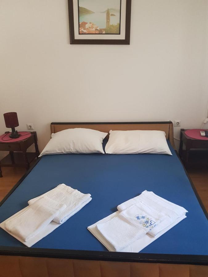Sobe I Apartmani Marovic Petrovac na moru Exterior foto