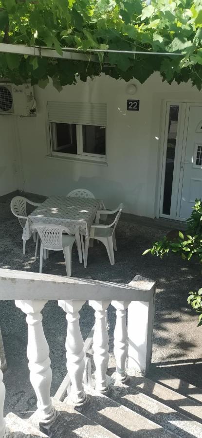 Sobe I Apartmani Marovic Petrovac na moru Exterior foto