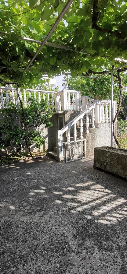 Sobe I Apartmani Marovic Petrovac na moru Exterior foto