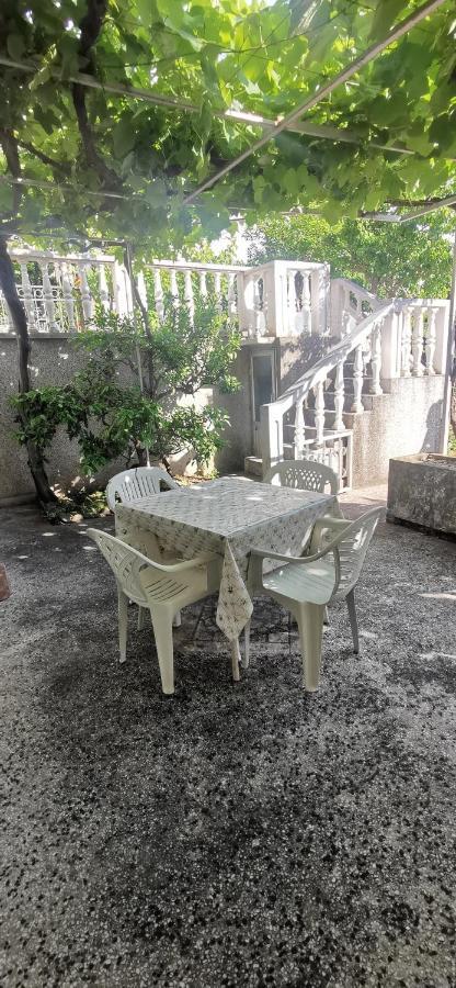 Sobe I Apartmani Marovic Petrovac na moru Exterior foto