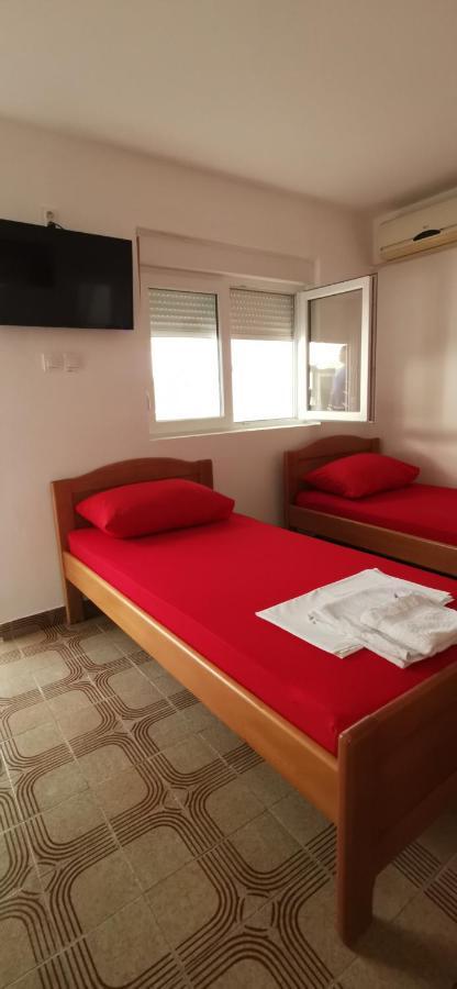 Sobe I Apartmani Marovic Petrovac na moru Exterior foto